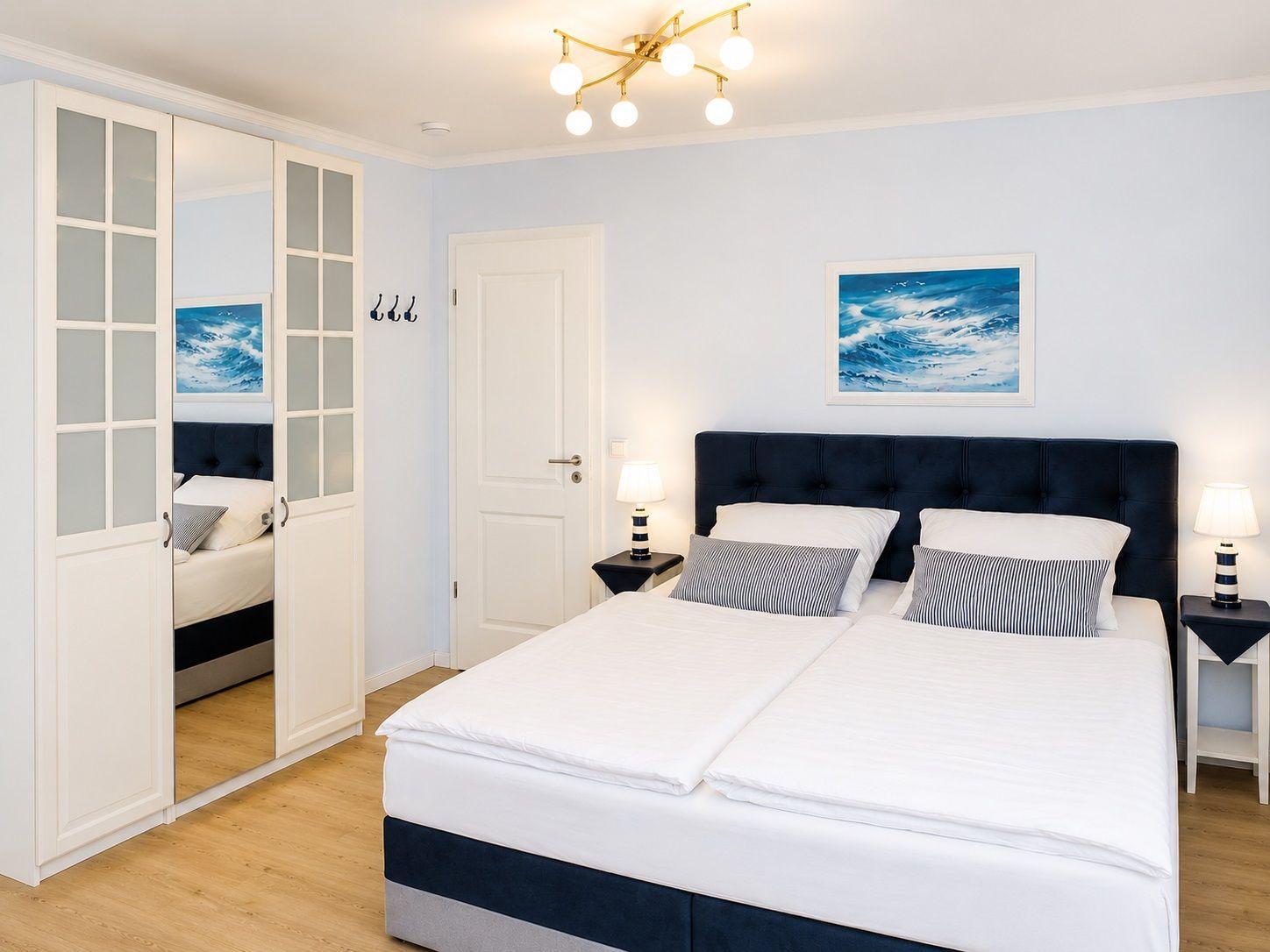 Shclafzimmer mit Boxspringbett 63 cm hoch