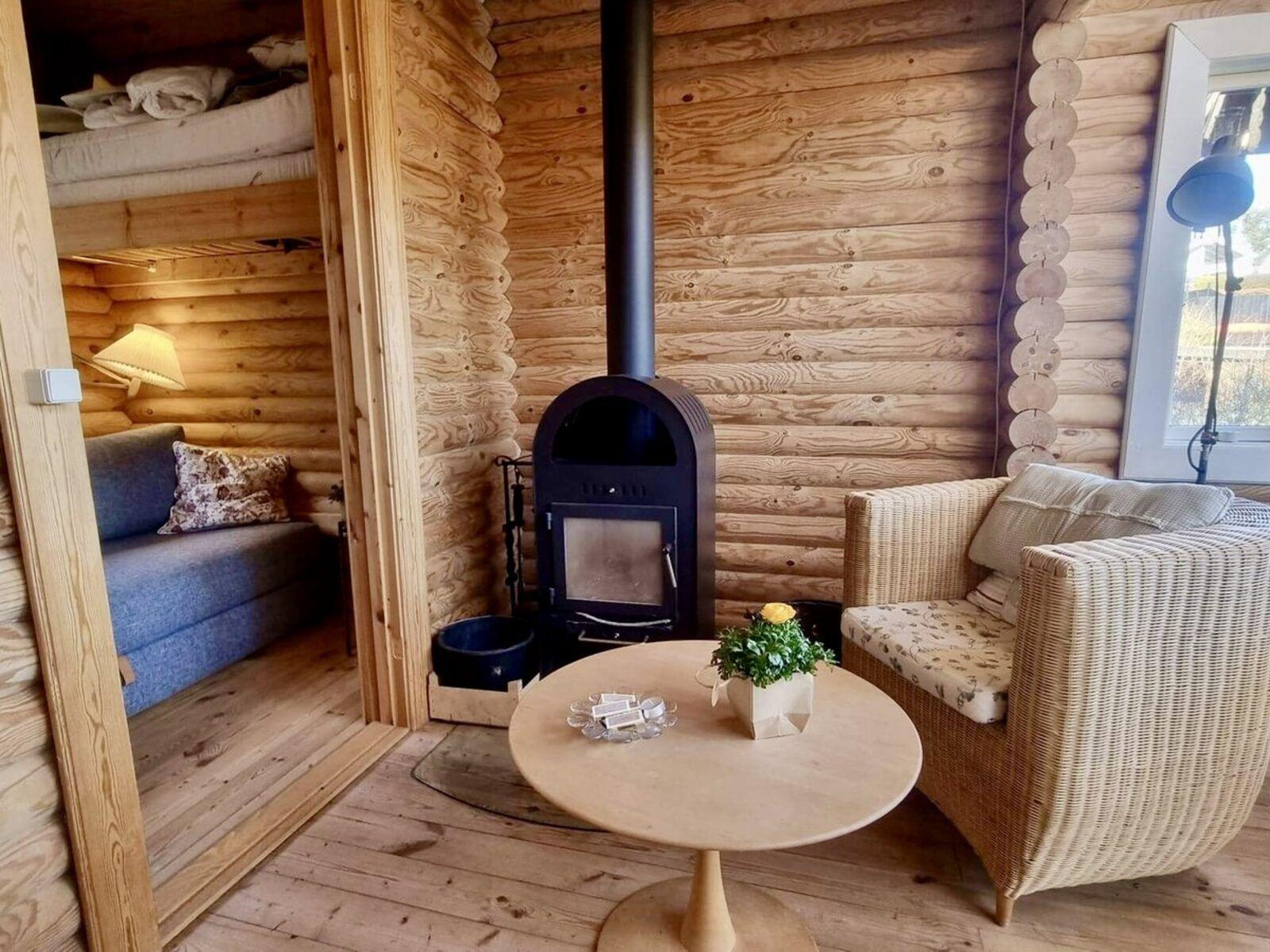 Kamin...