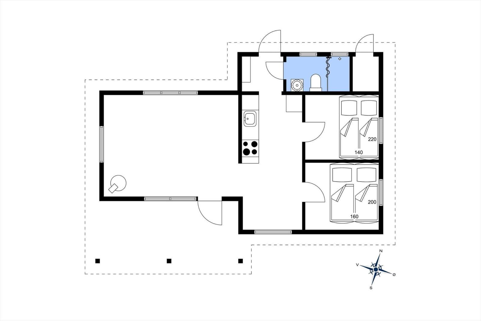Floor plan showing bedroom and storage area with measurements.