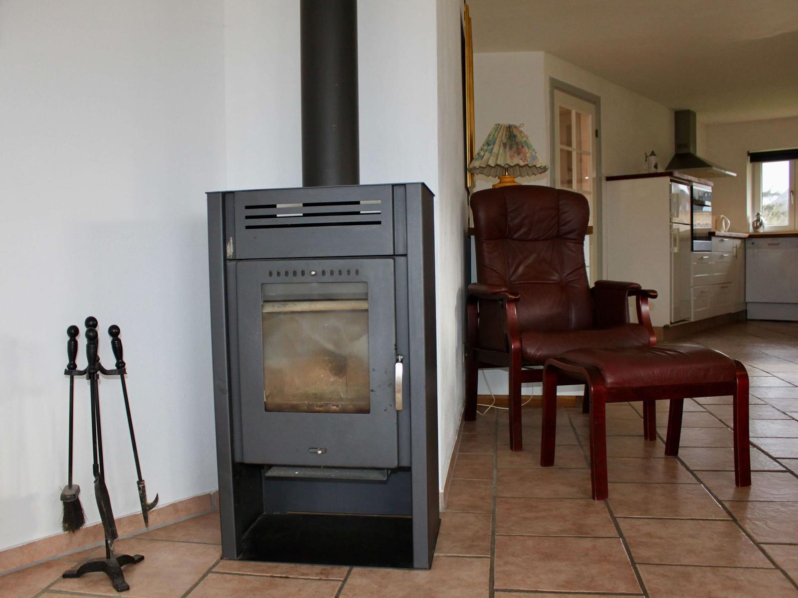 Kamin...