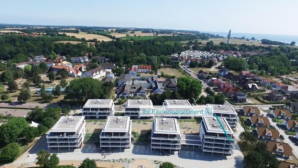 Wohnung mit zwei Schlafzimmern, Küche, Bad und Balkon. Flur und Abstellraum vorhanden.