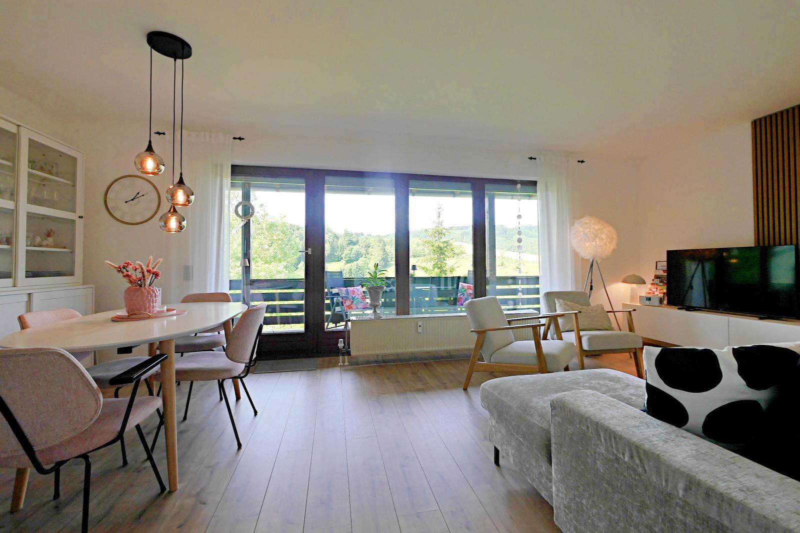 Fewo Schöner Ausblick*** - Wohnzimmer