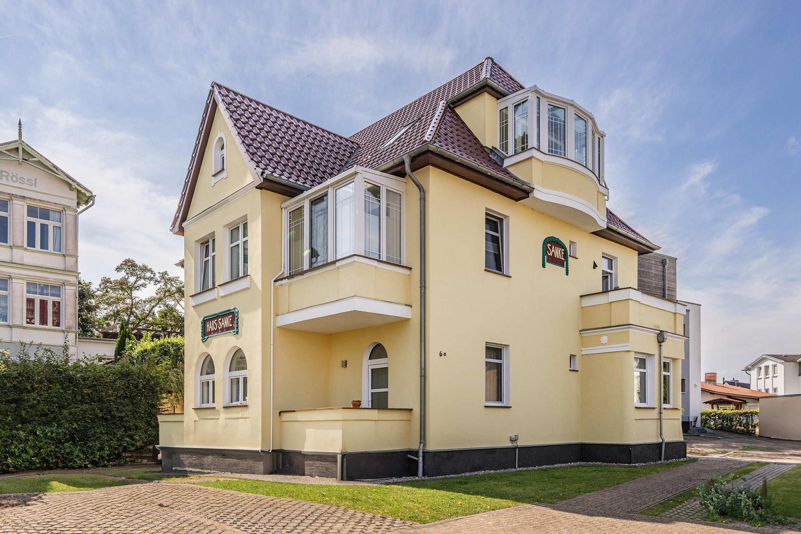 Fassade / Eingang