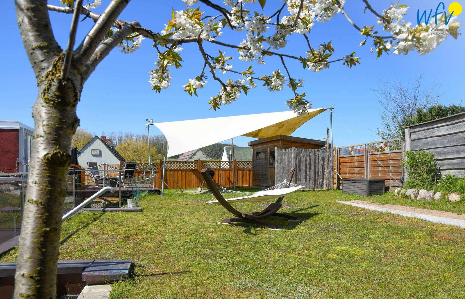 Die Wohnung hat zwei Schlafzimmer, eine Galerie und eine Terrasse.