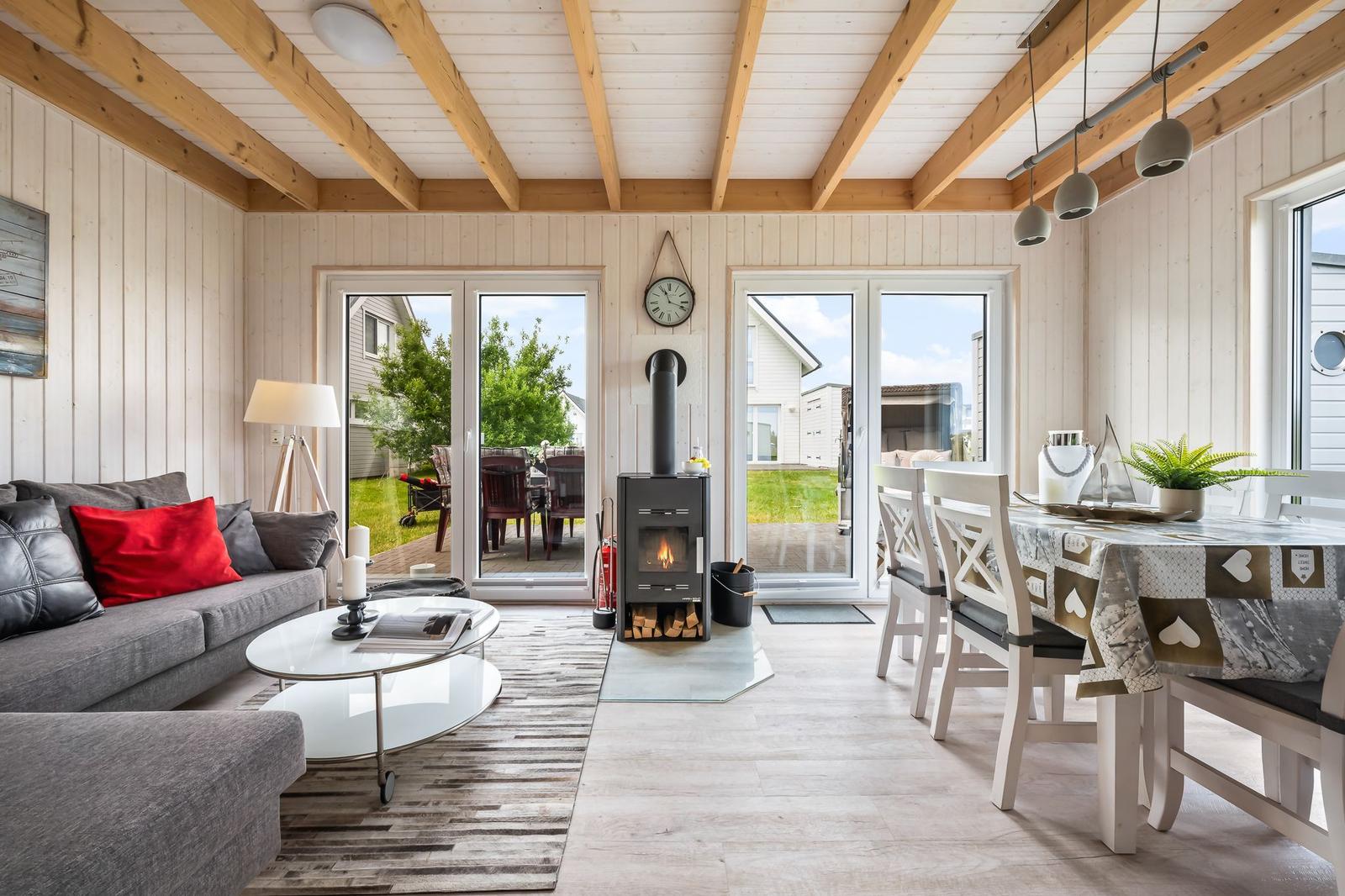 Kamin-/Ofen