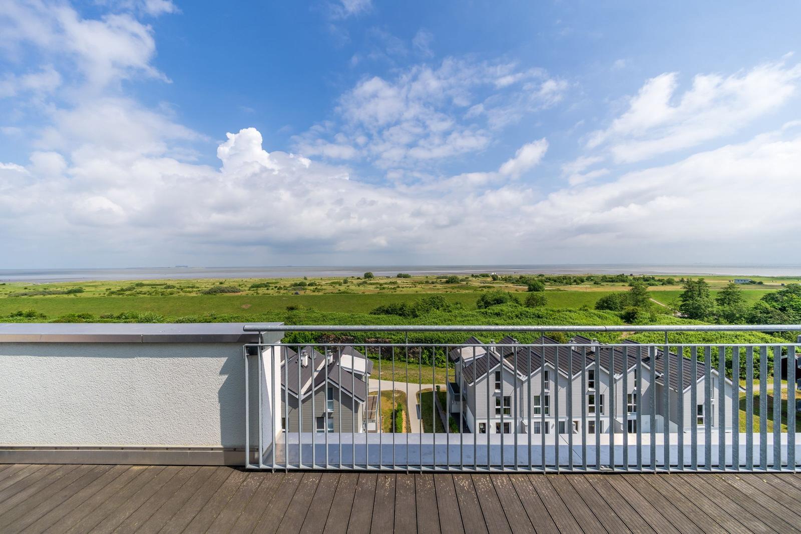 Balkon mit Ausblick im sinf48-6-N, Nordsee-Resort Friesland, Mellumweg 1 in Schillig