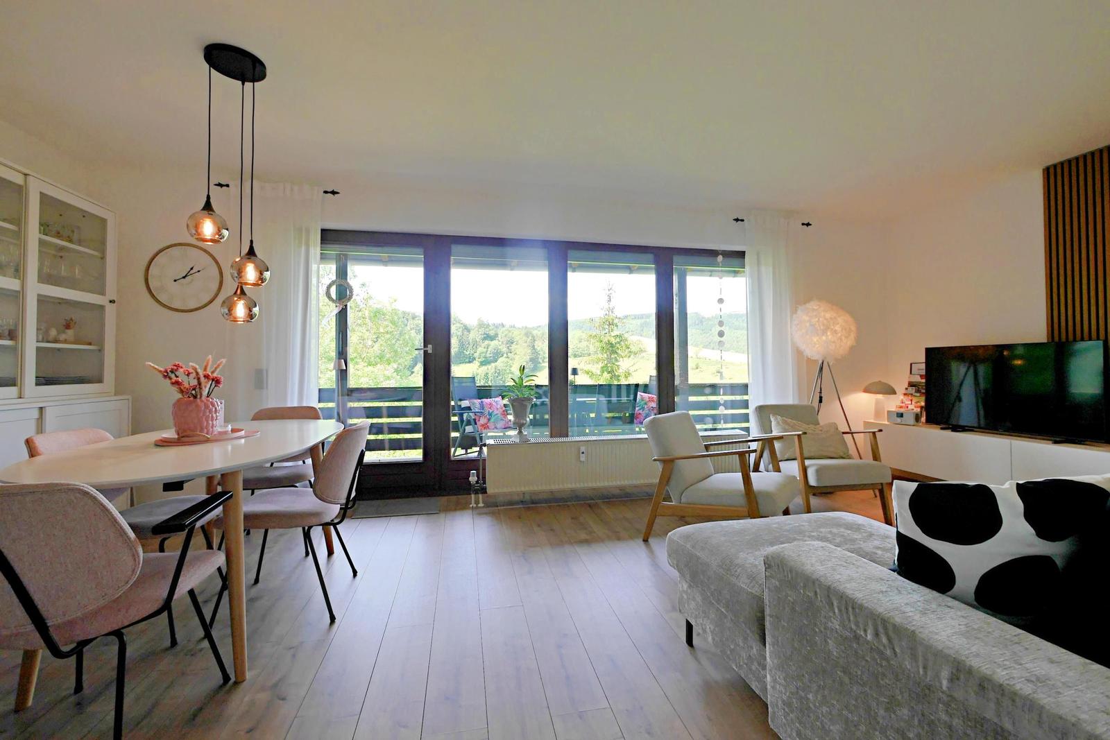 Fewo Schöner Ausblick - Wohnzimmer