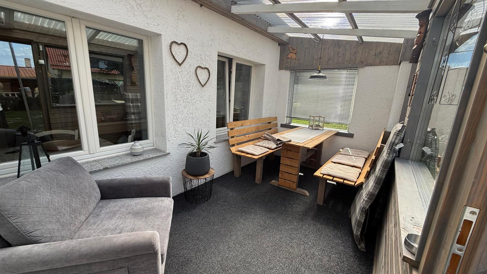 Veranda / Sitzecke und gemütlichem Sessel um entspannen