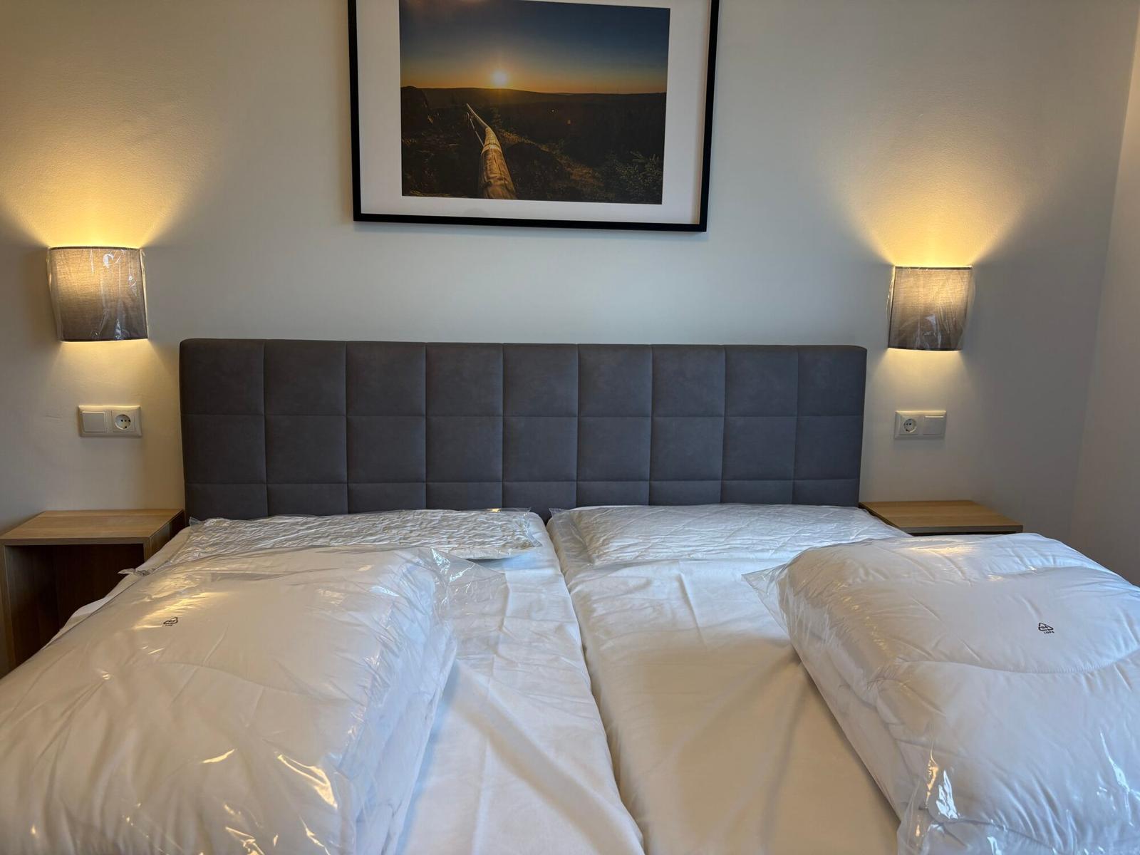 Schlafzimmer 1