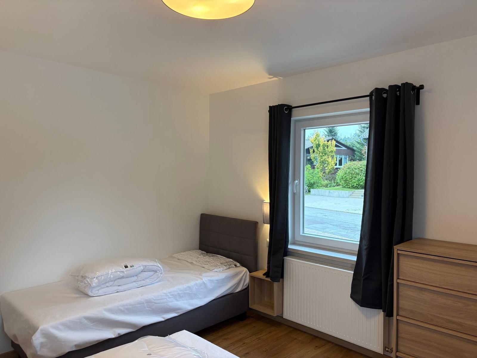 Schlafzimmer 5