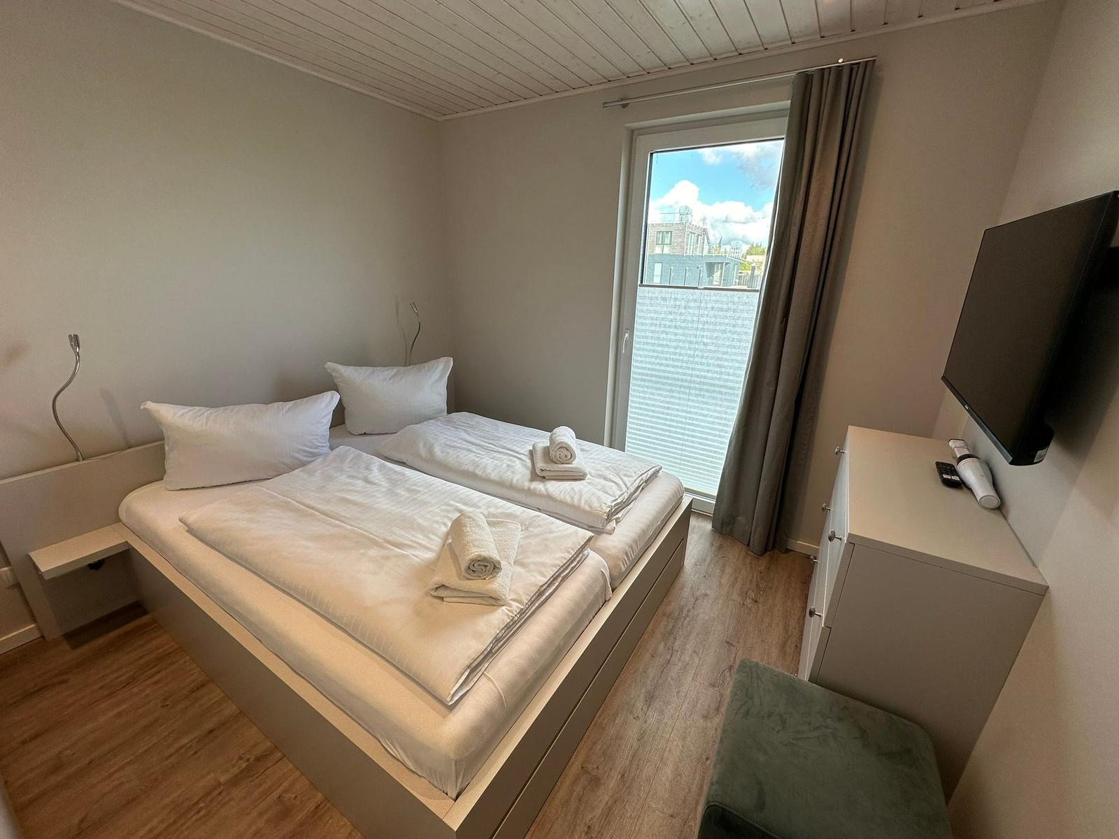Schlafzimmer 1 im EG