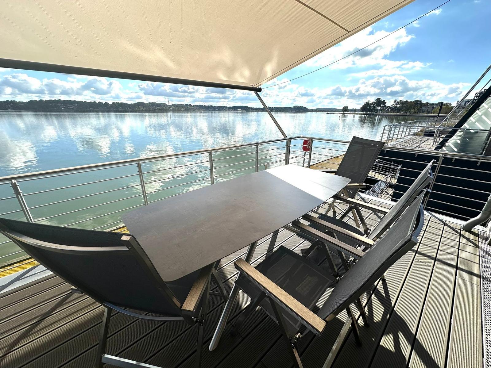 Terrasse im OG