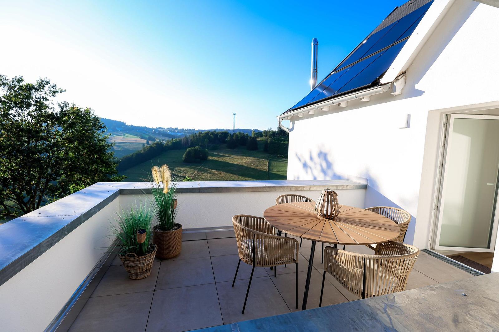 Terrasse mit gemütlichem Sitzbereich