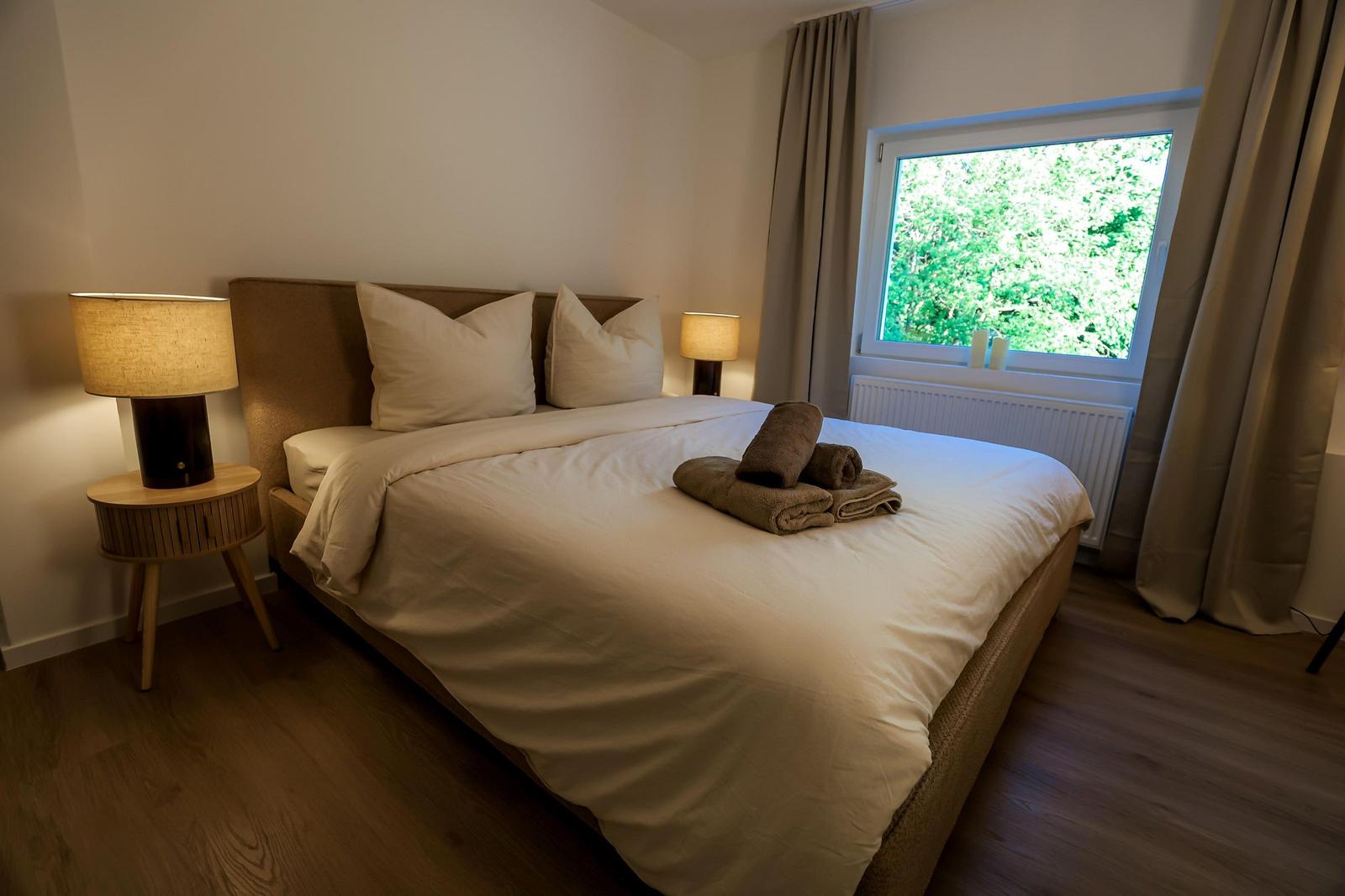 Schlafzimmer 1 - modern und freundlich