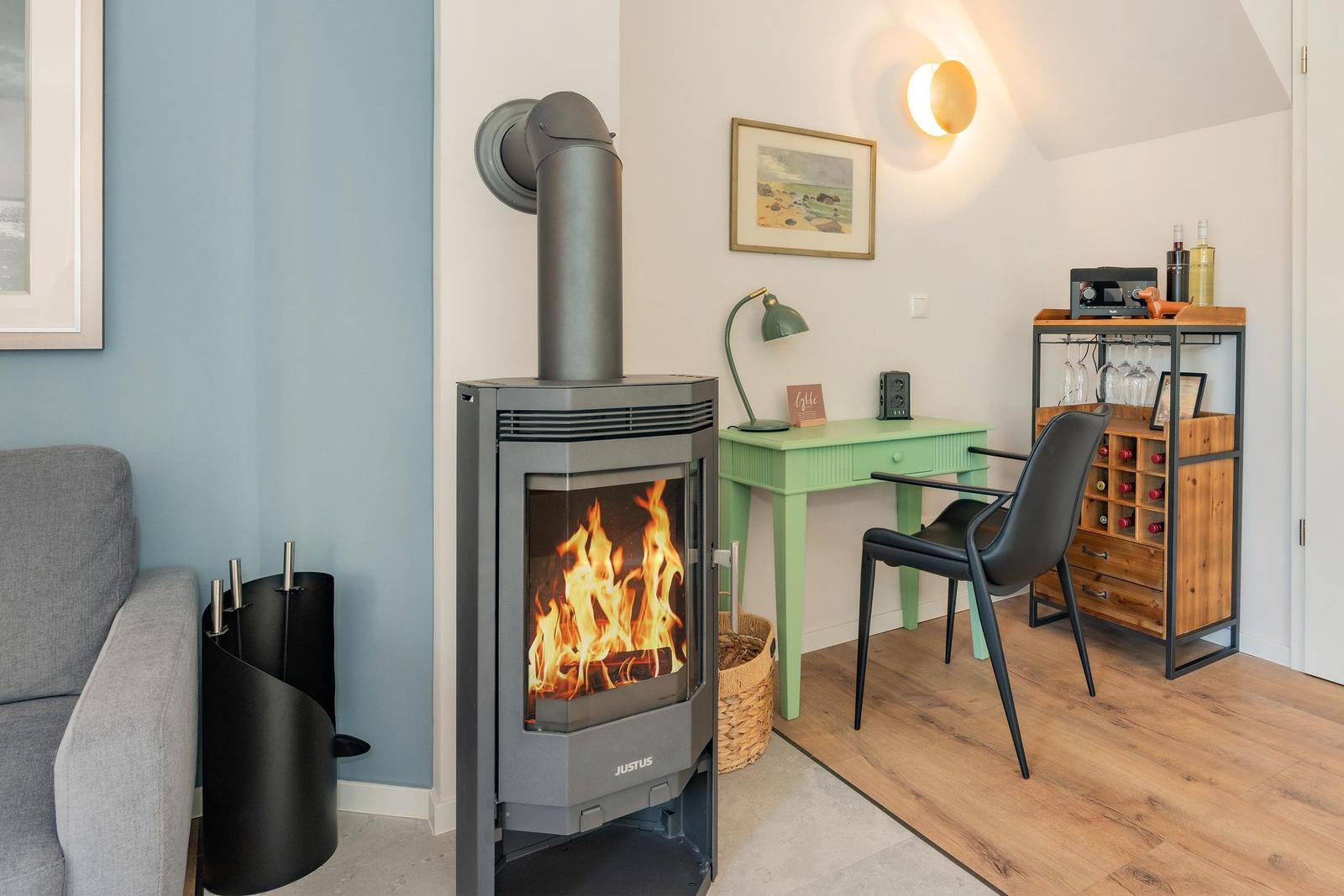 Kamin-/Ofen
