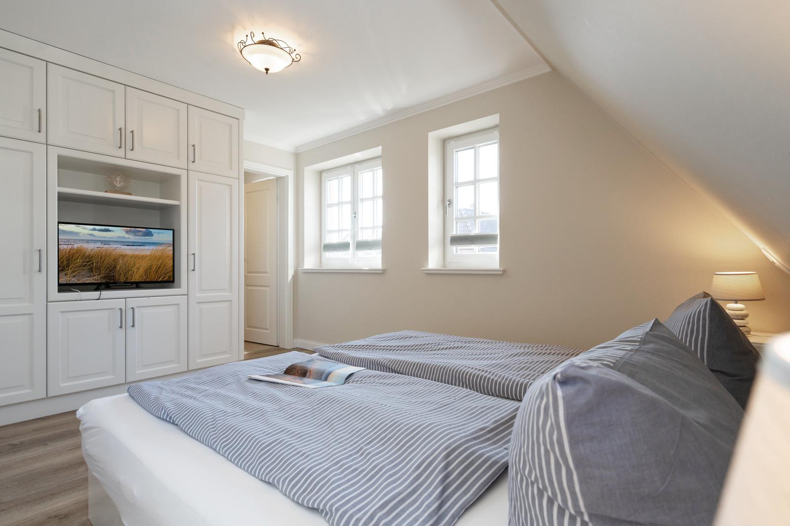 Doppelschlafzimmer (200x200 cm) im 1.OG mit Vollbad en Suite
