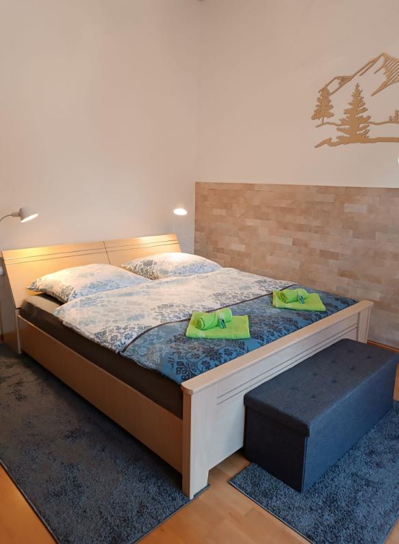 Schlafzimmer No.1