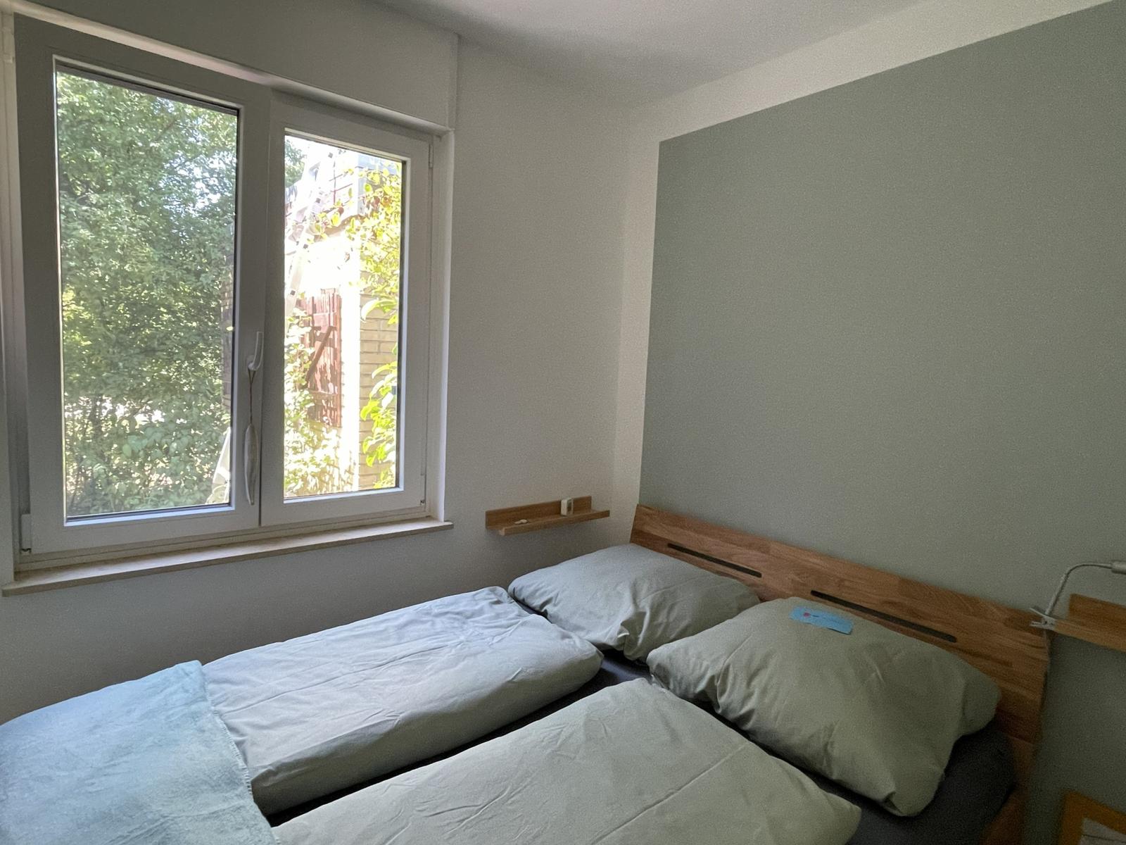Schlafzimmer 2