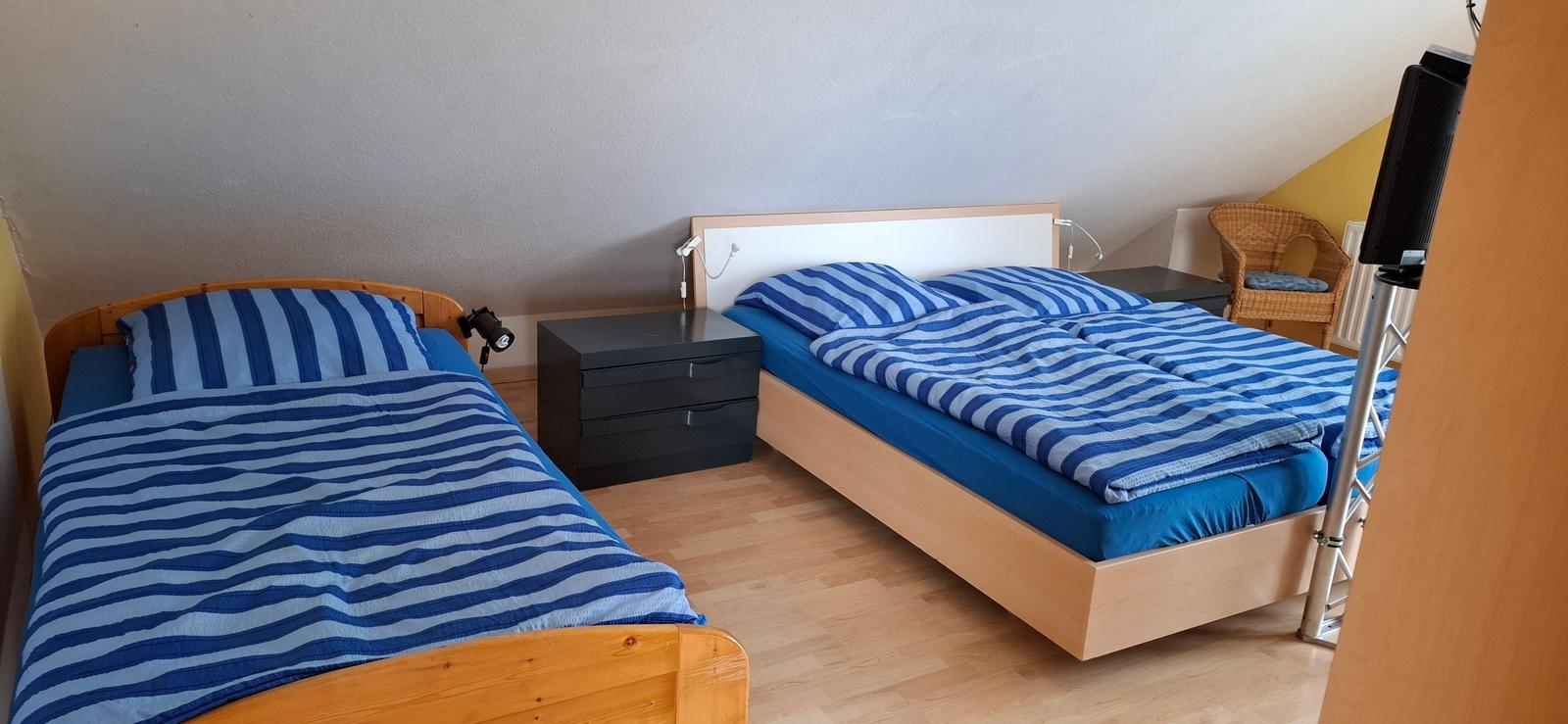 Großes Schlafzimmer