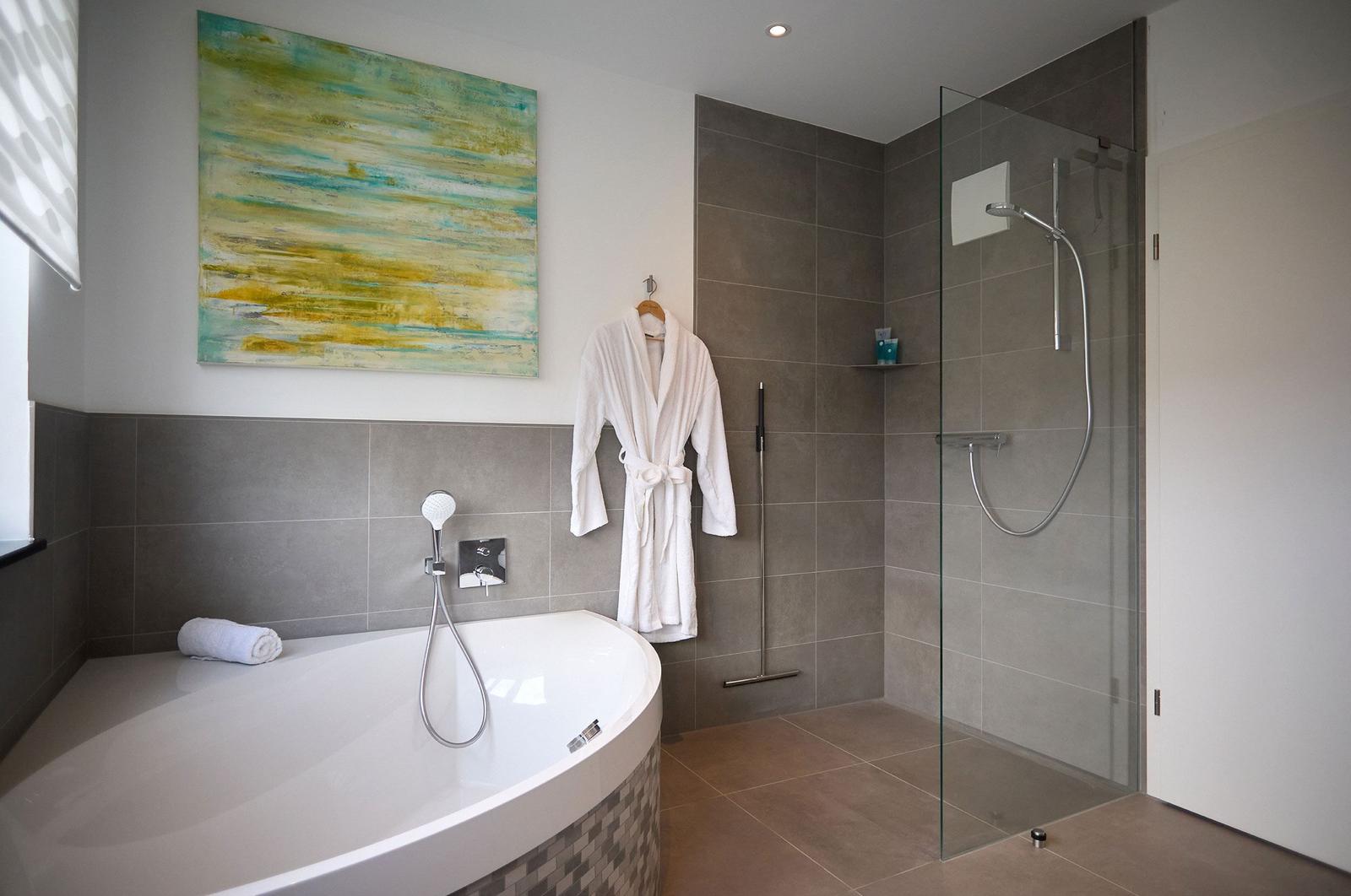 Badezimmer 3, 1.OG...