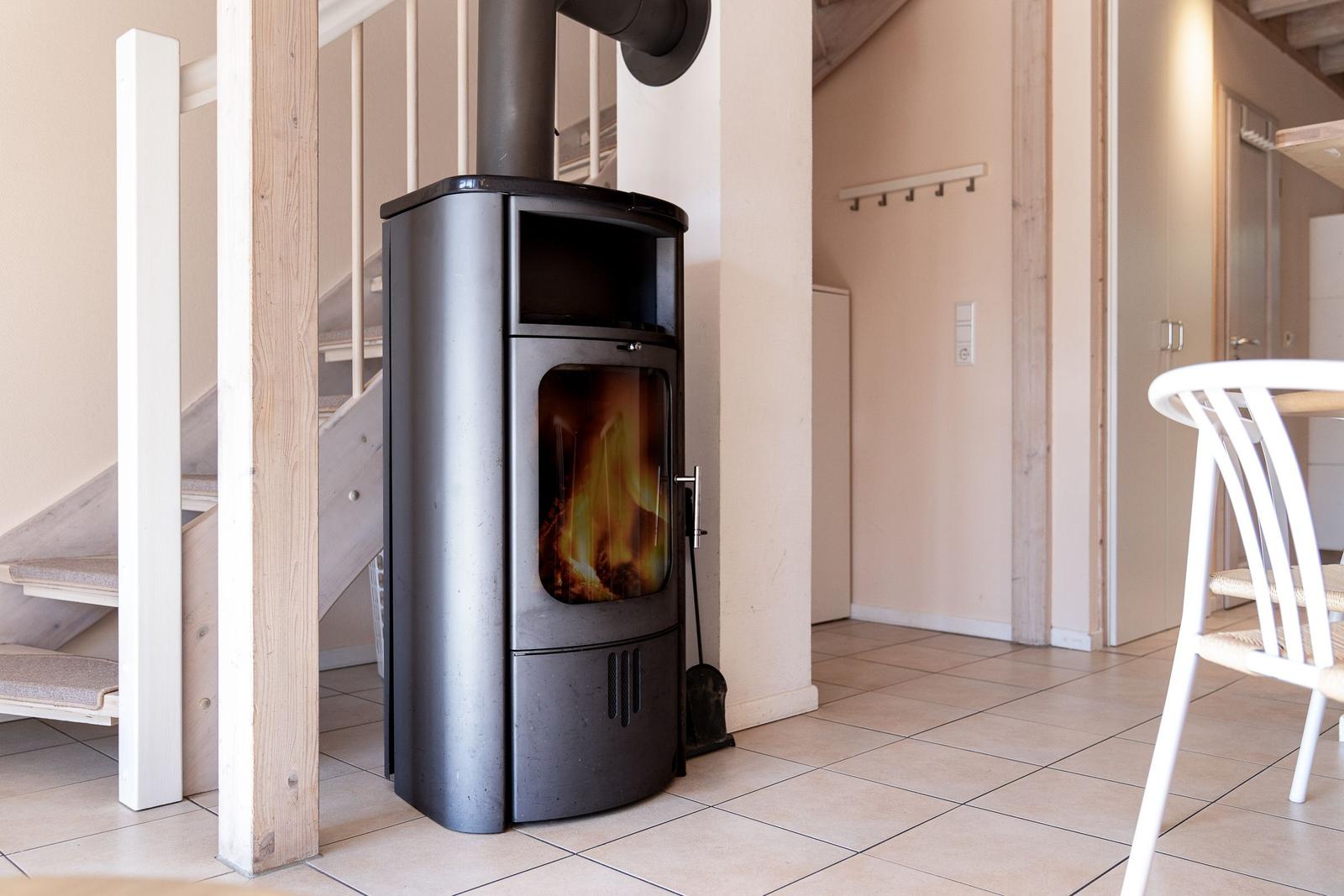 Kamin-/Ofen