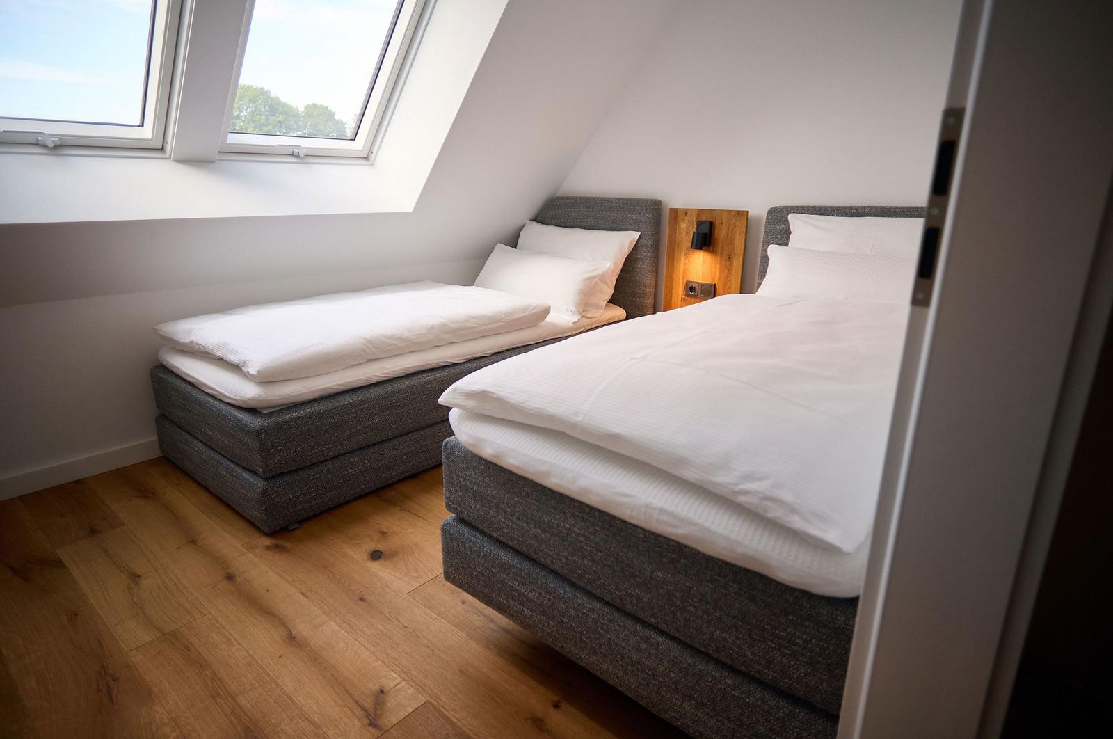 Schlafzimmer 2, 1.OG...