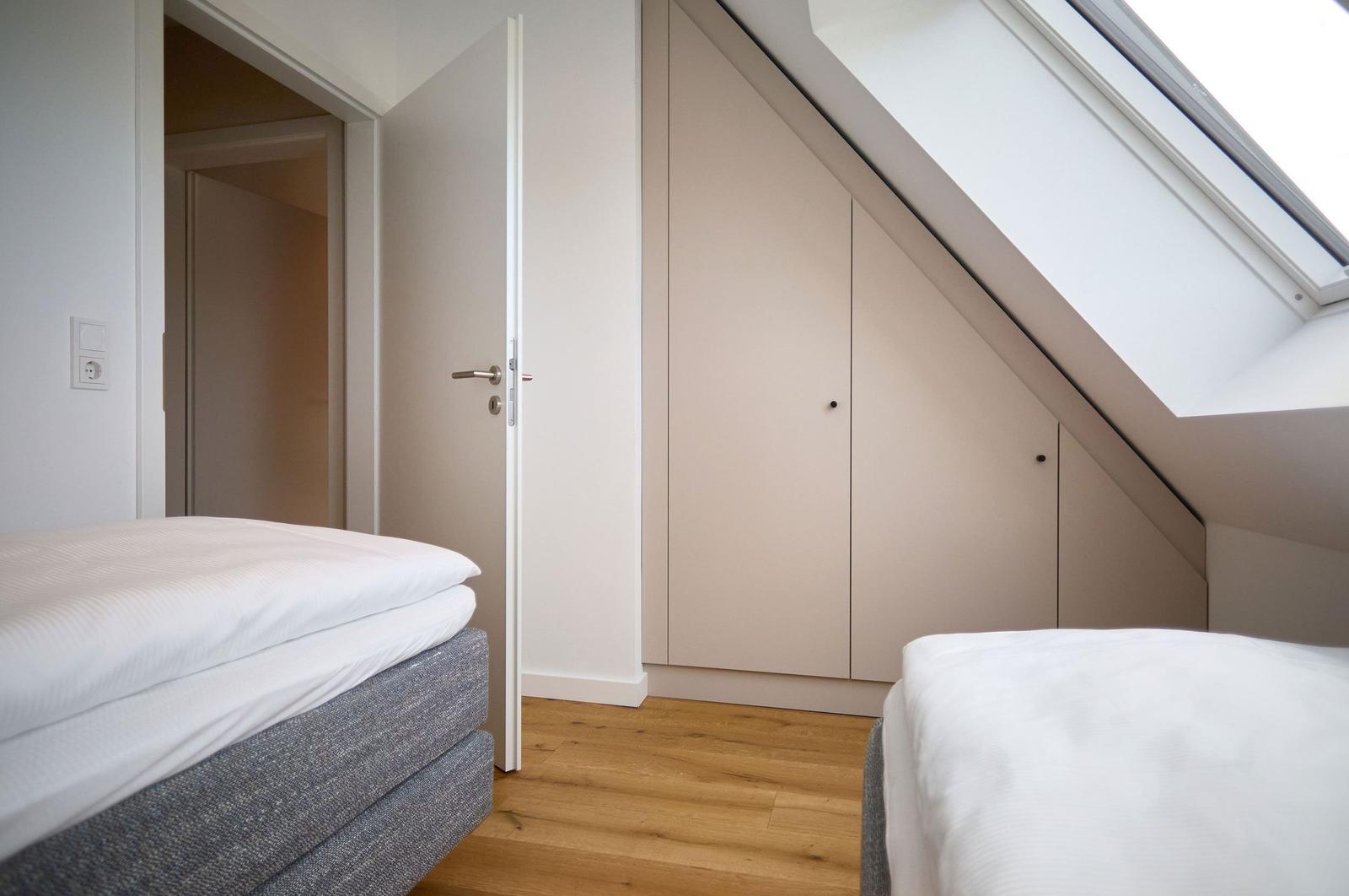 Schlafzimmer 2, 1.OG...