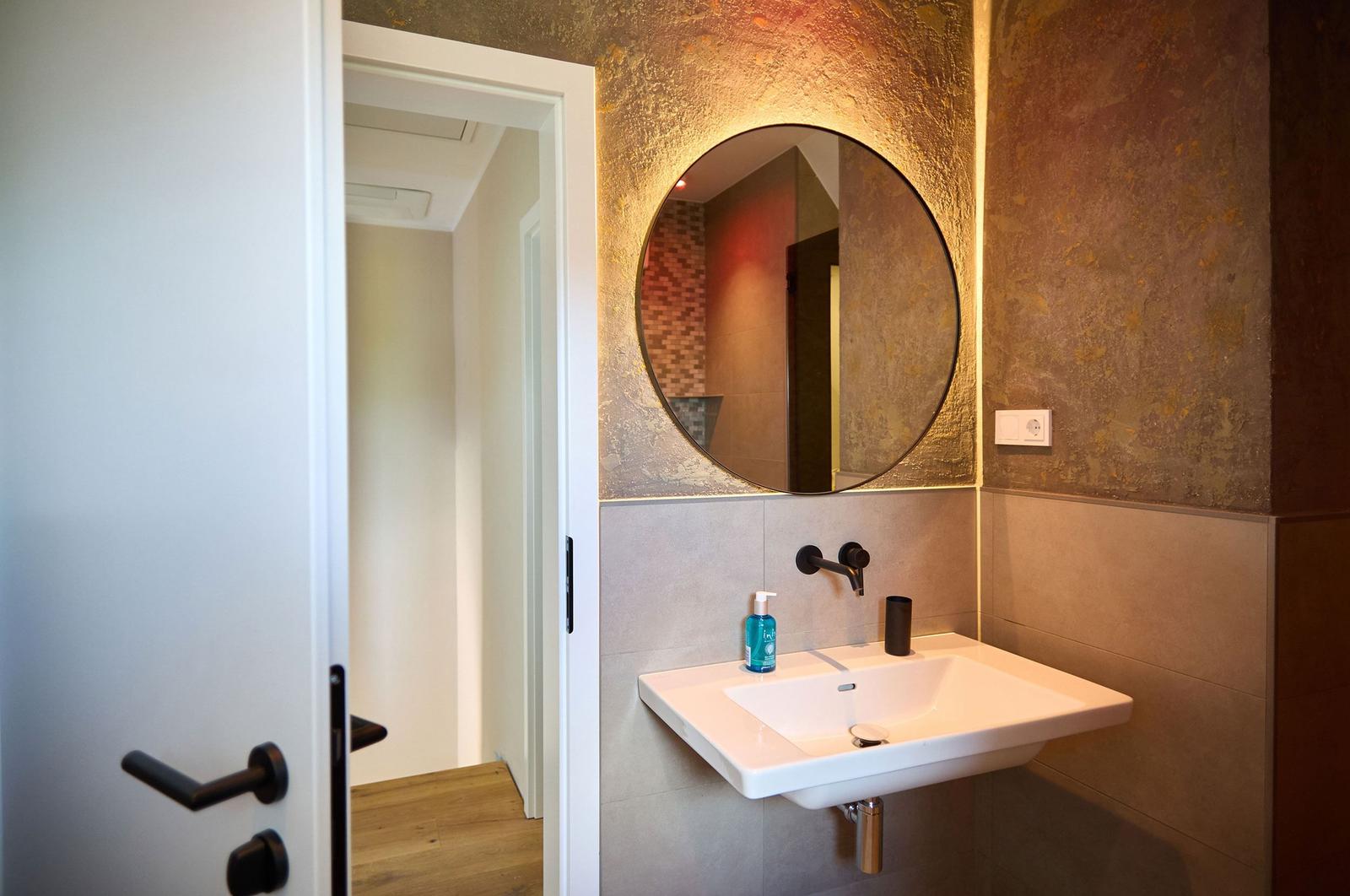 Badezimmer, 1. Obergeschoss...