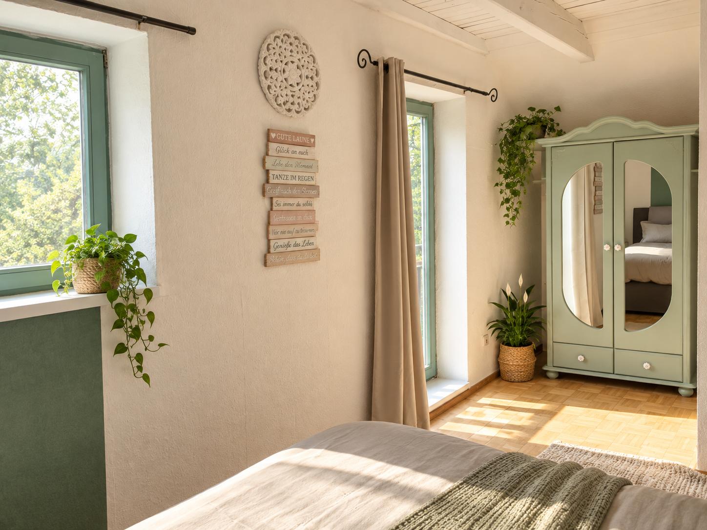 Schlafzimmer 1