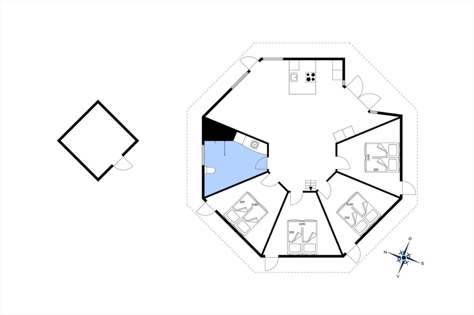 Legend for vacation home floor plan with room labels and furniture.