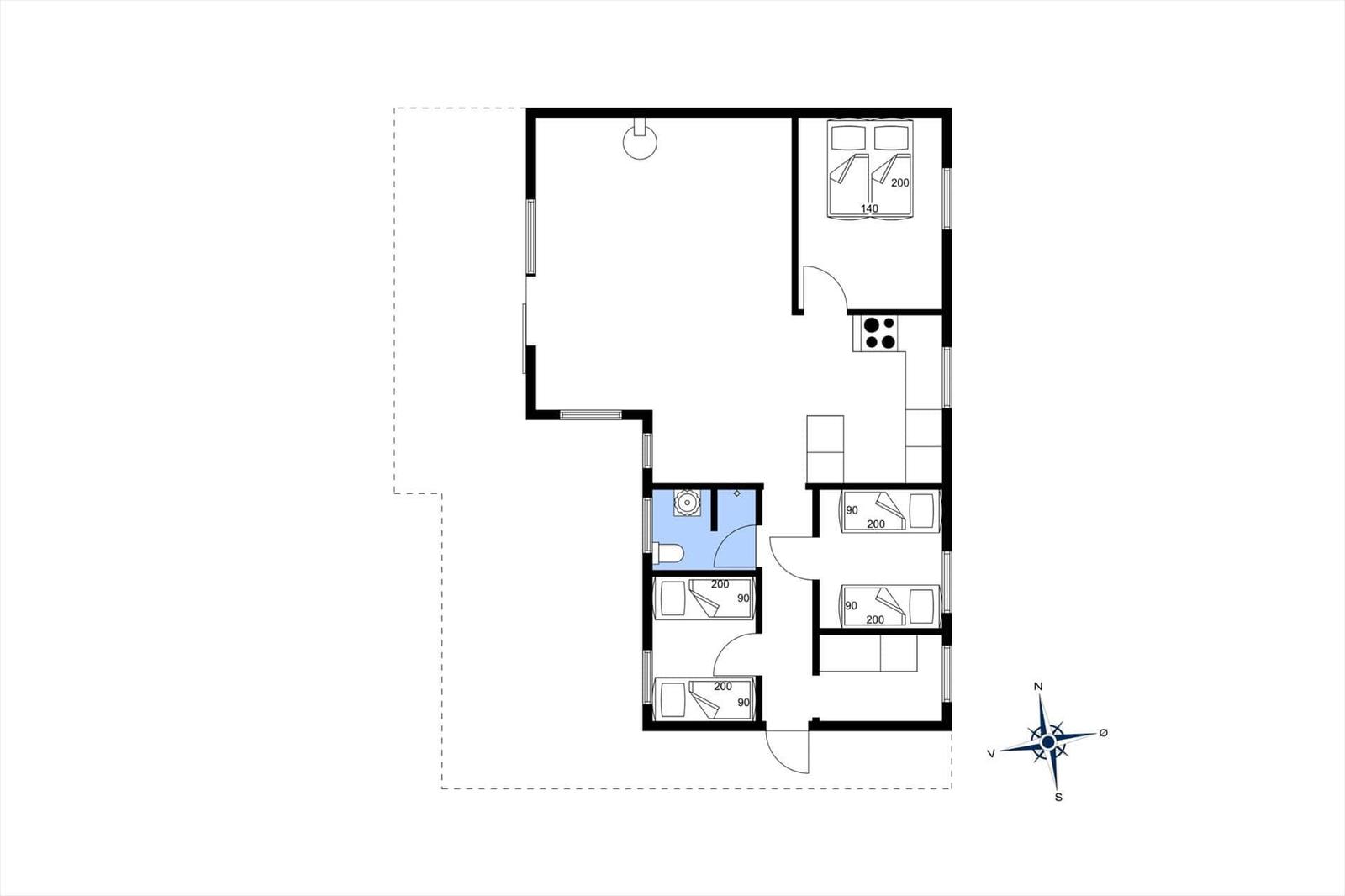 Wohnung mit drei Schlafzimmern, Küche und Bad. Raumplan mit Orientierung.