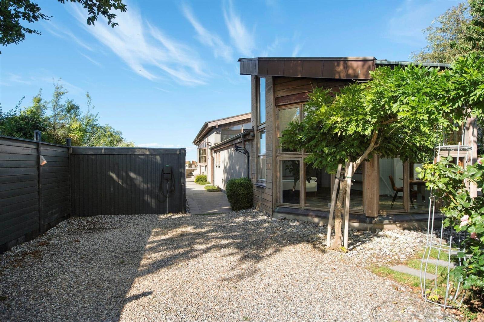 Basement with bedroom and bathroom. Private area with bathroom and toilet.