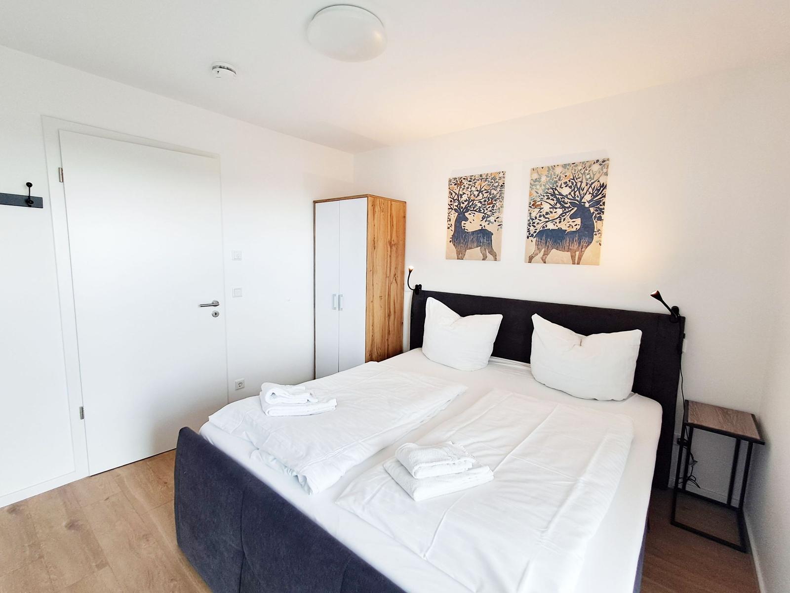 Schlafzimmer 1 - mit gemütlichem Doppelbett