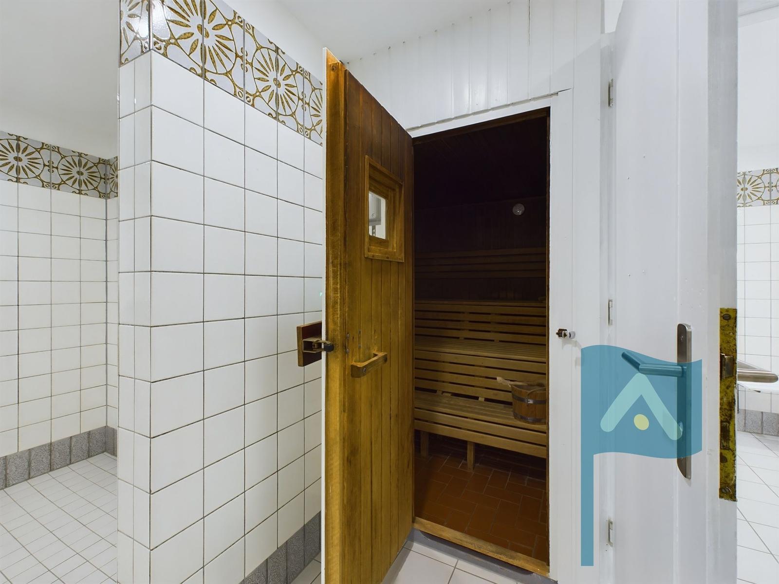Dieses Apartment hat ein Schlafzimmer, Küche/Wohnbereich, Badezimmer und Flur.