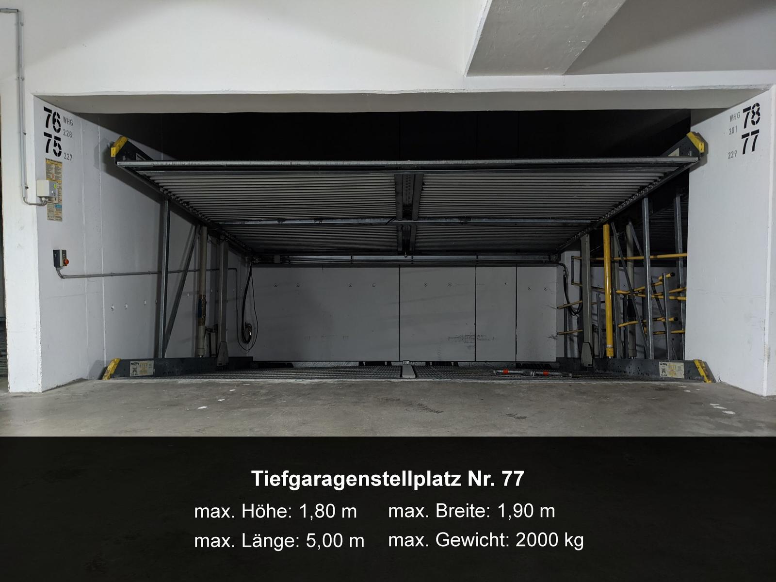 Wohnung mit Balkon, Wohn-Essbereich, zwei Schlafzimmern und Badezimmer.