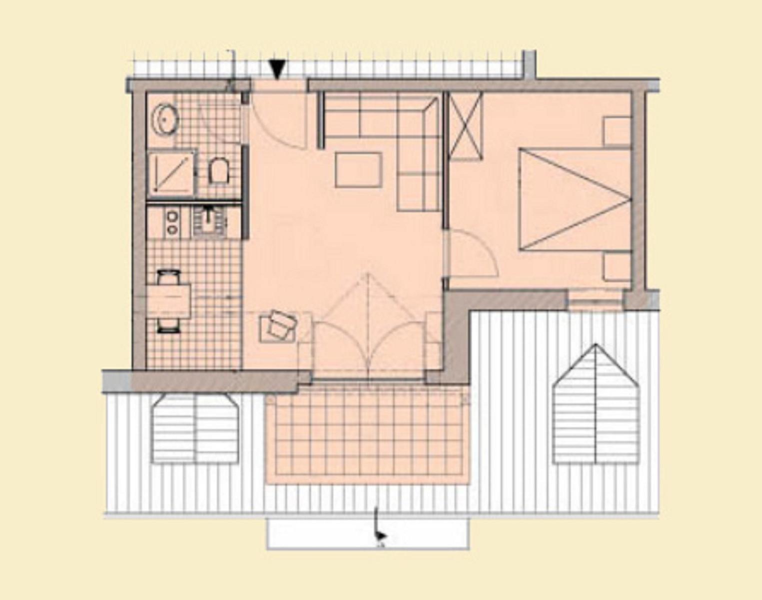 Dieses Hausplan zeigt einen Wohnbereich, Schlafzimmer, Küche und Bad mit Fenstern.