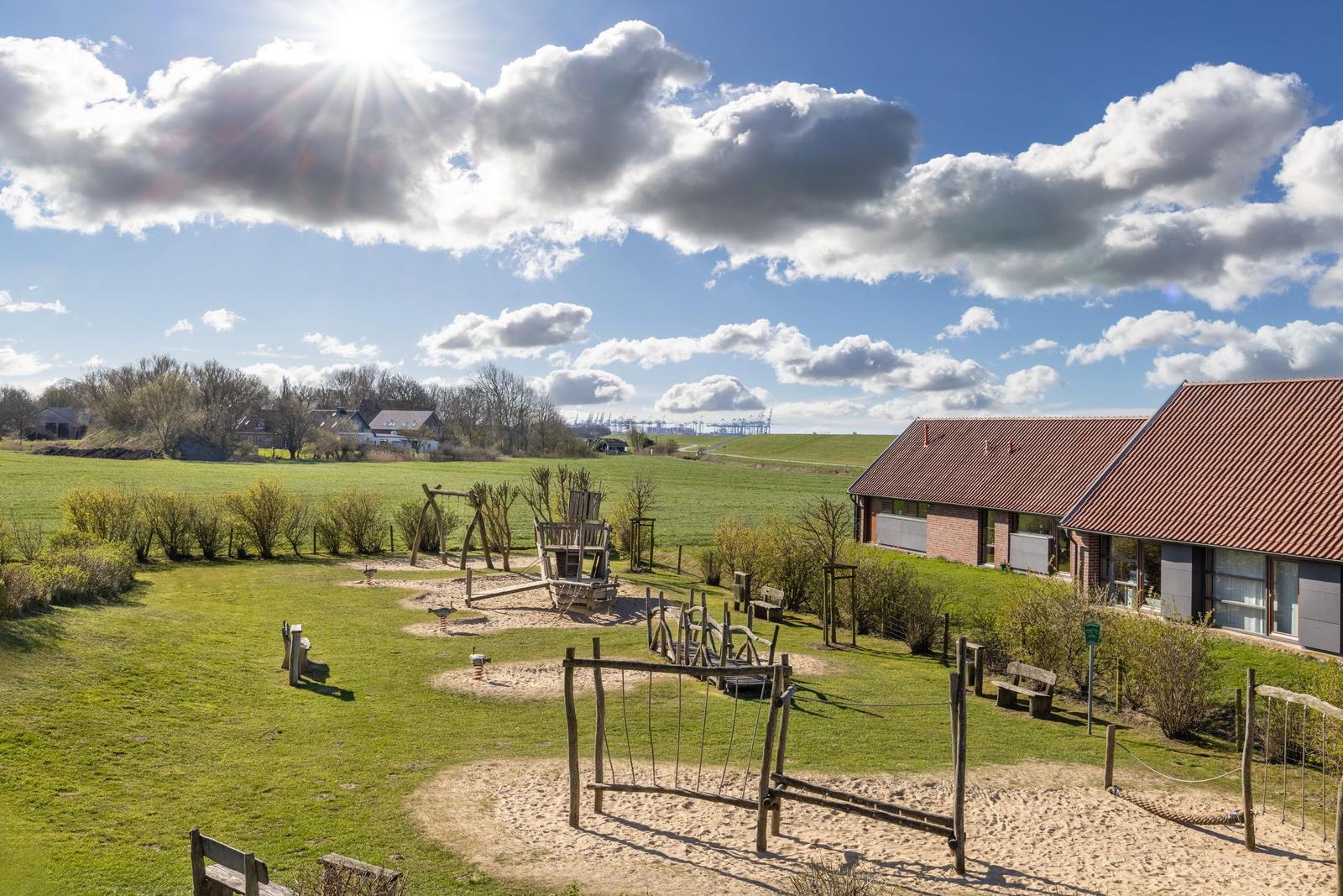 Balkon mit Gartenmöbeln