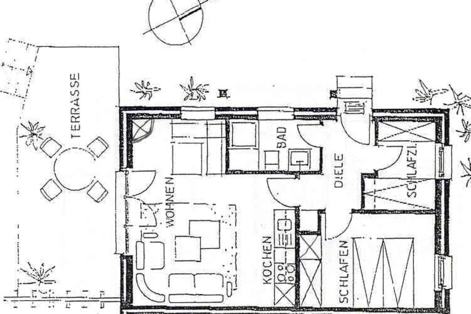 This house has a terrace, living area, kitchen, bedroom, bathroom, and hallway.