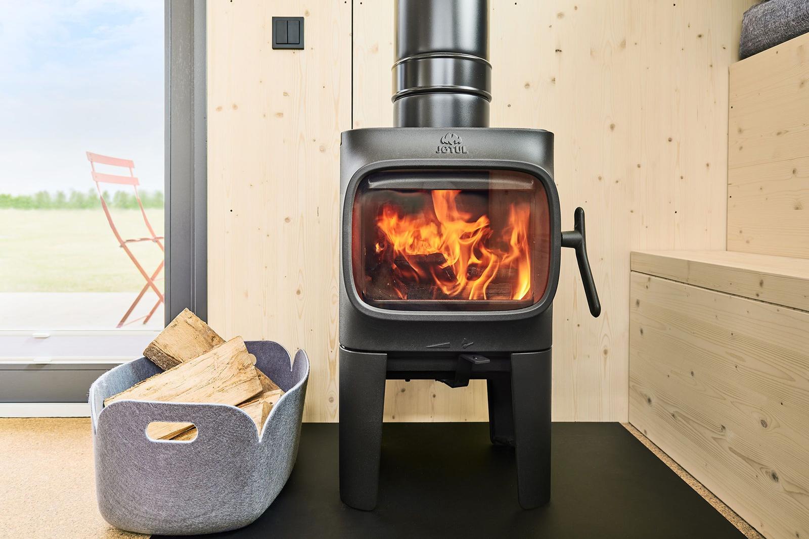 Kamin-/Ofen