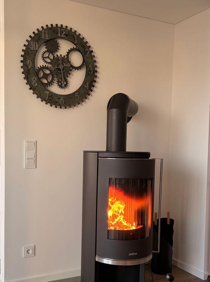 Kamin-/Ofen