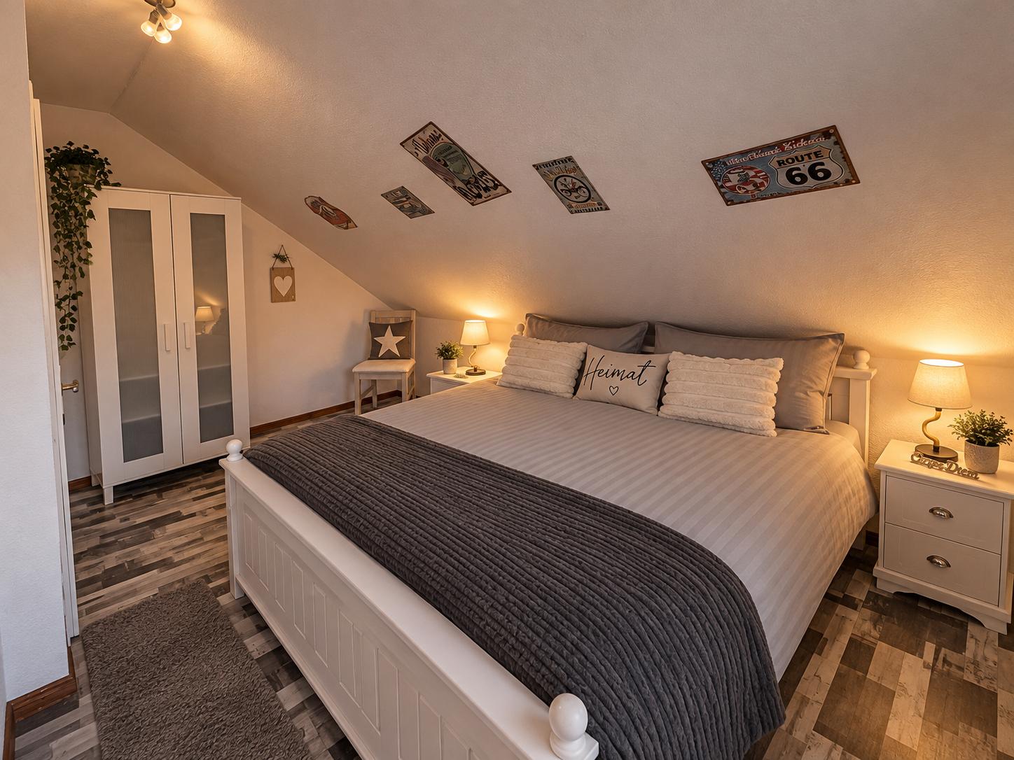 Schlafzimmer 1
