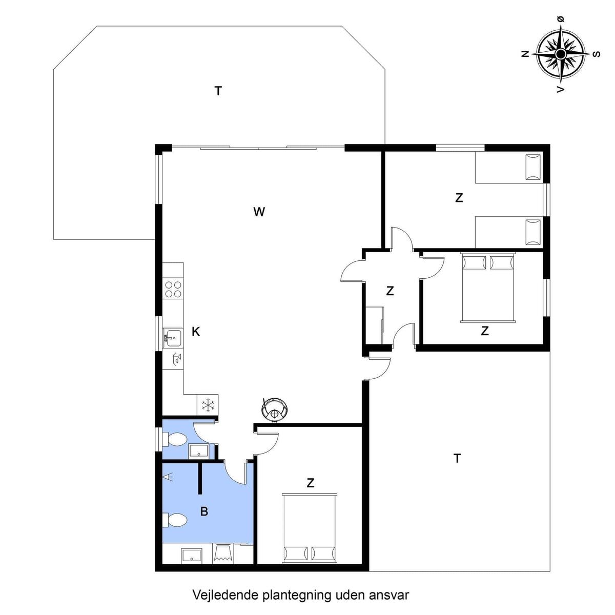 Räumlichkeiten mit Küche, Bad und Schlafzimmern. Grundriss mit Orientierung.