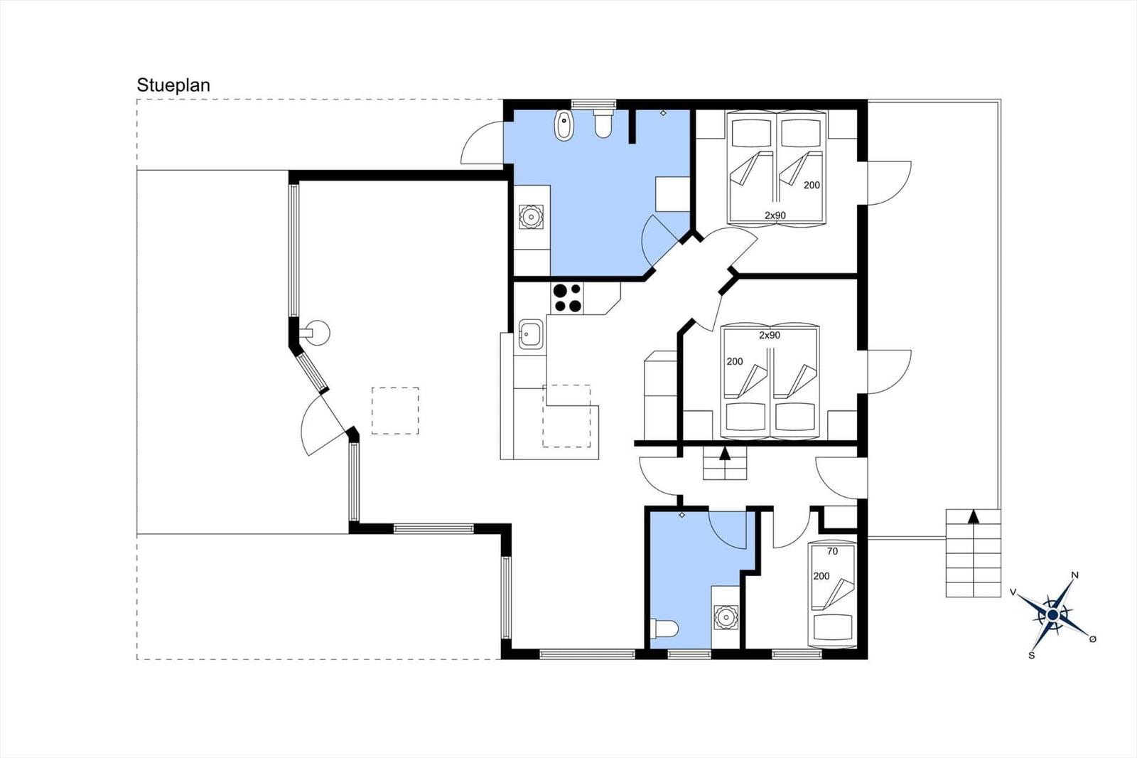 Grundriss eines Apartments mit zwei Schlafzimmern und einer Treppe.