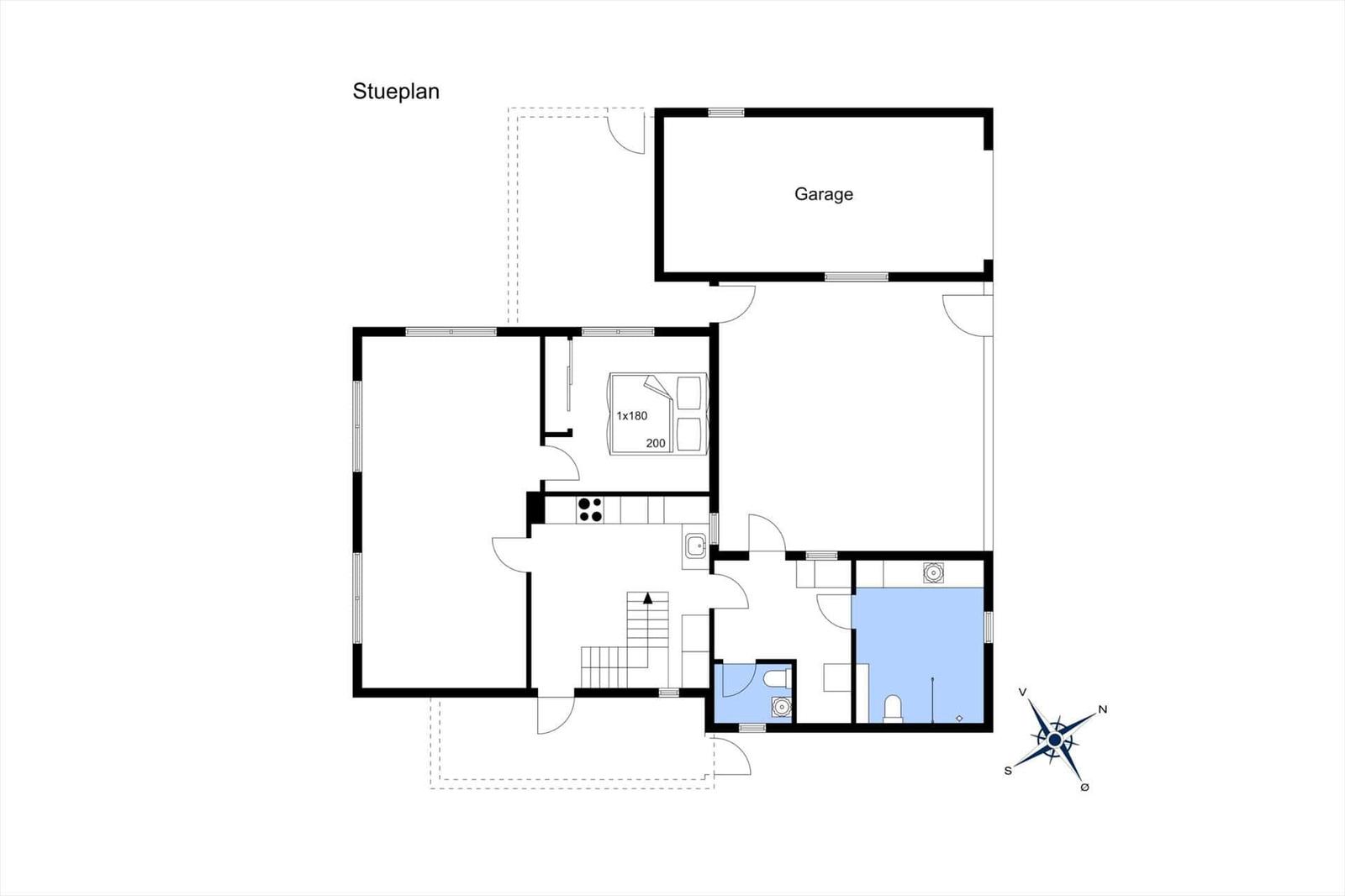 Dieses Grundrissbild zeigt die Wohnung mit Garage, Küche, Bad und Schlafzimmer.