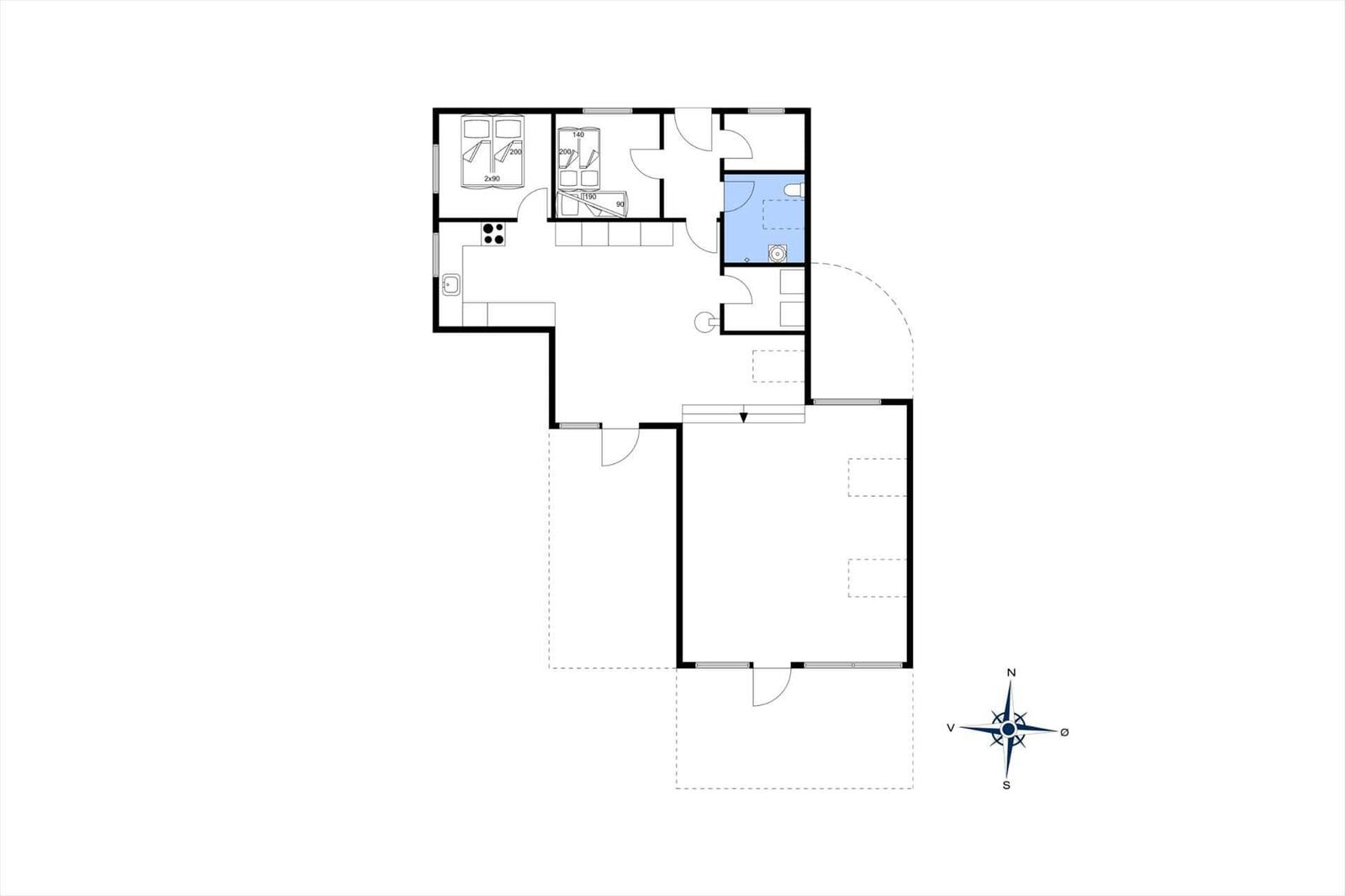Wohnung mit Küche, Bad, Schlafzimmer und Wohnbereich. Mit Kompass zur Orientierung.
