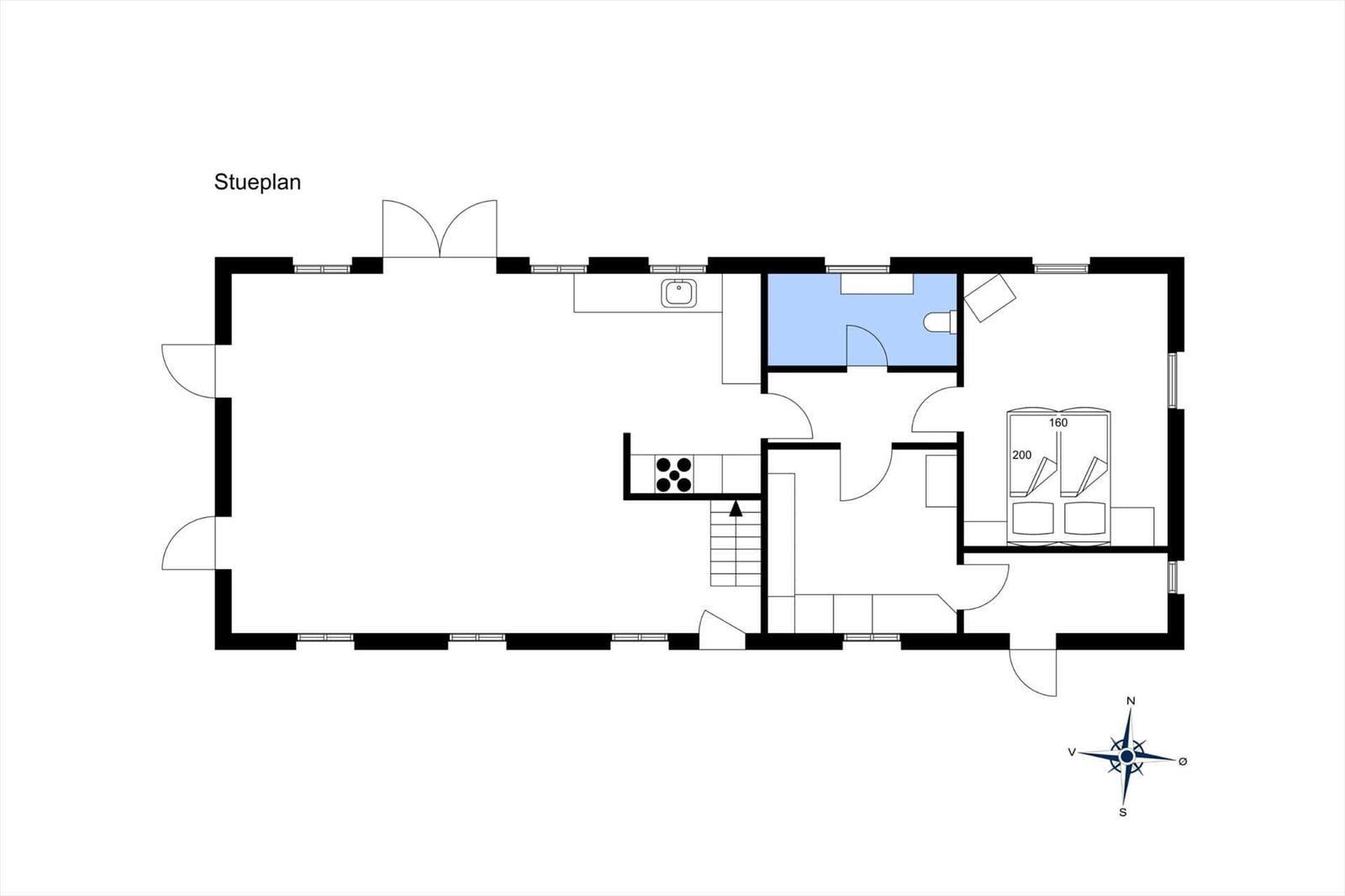 Stueplan zeigt Wohn- und Schlafzimmer, Küche, Bad und Treppenhaus.