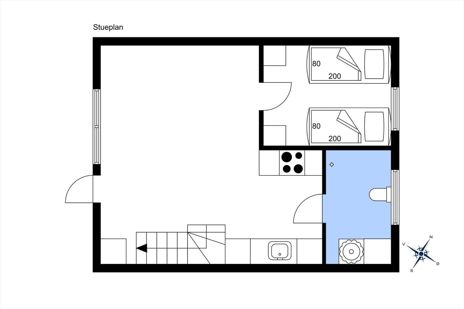 Stueplan zeigt zwei Schlafzimmer, Küche, Bad und Treppenhaus.