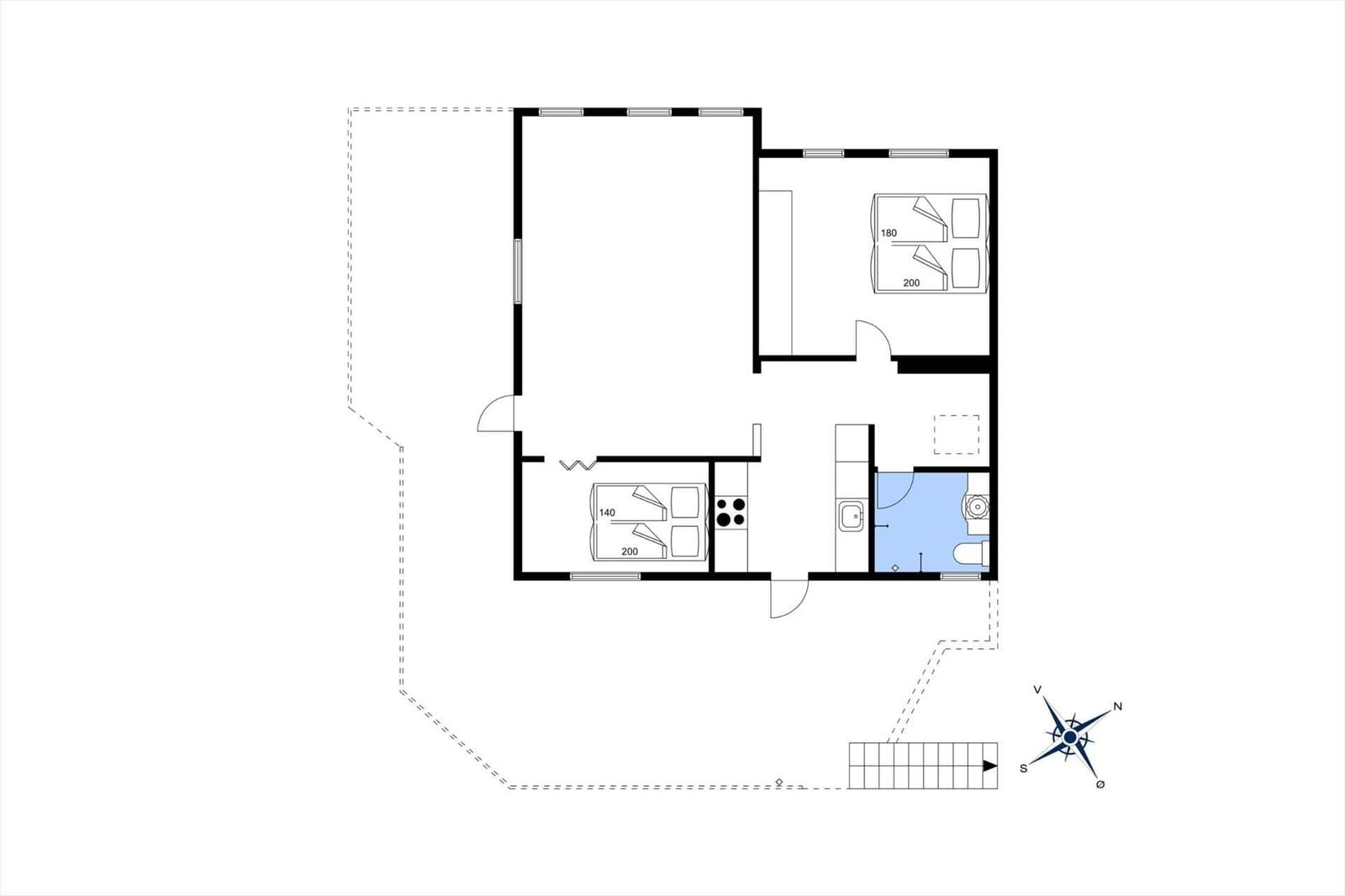 Apartment with kitchen, bathroom, and two bedrooms. Hallway and terrace are also marked.