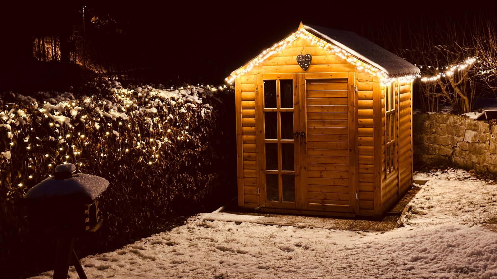 Das neue Gartenhaus im Winter