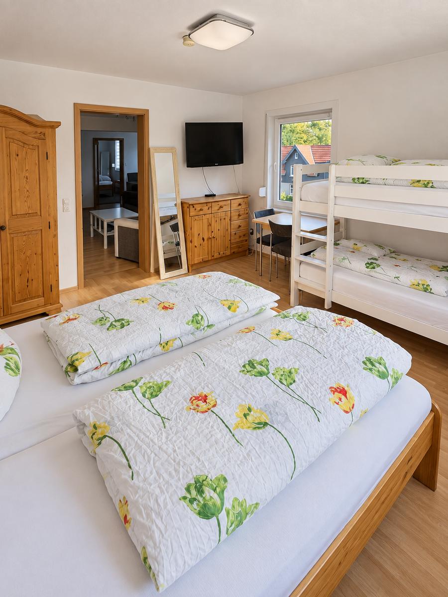 Schlafzimmer 2